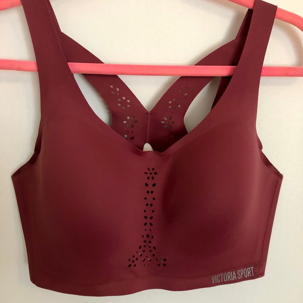 Victoria’s Secret high impact sports bra